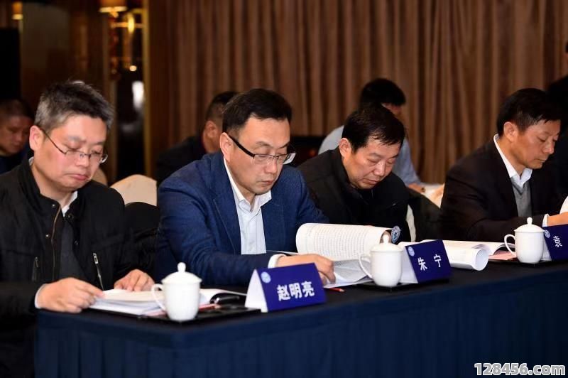 足球竞赛有必要参加吗现在？深度解析参与价值与时代意义